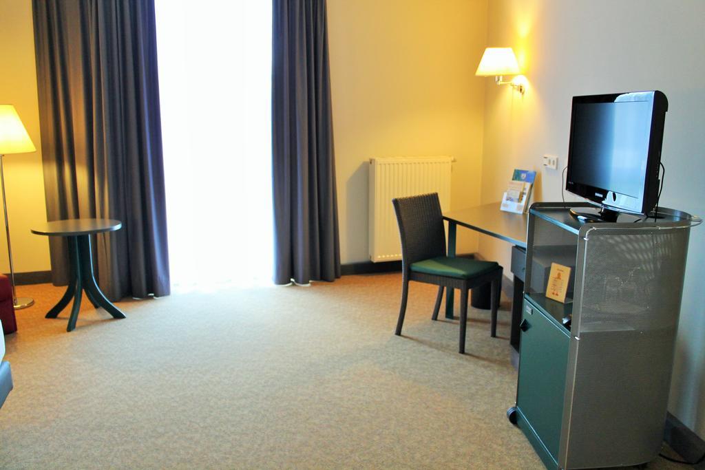 Hotel Woerth Worth an der Isar Екстер'єр фото
